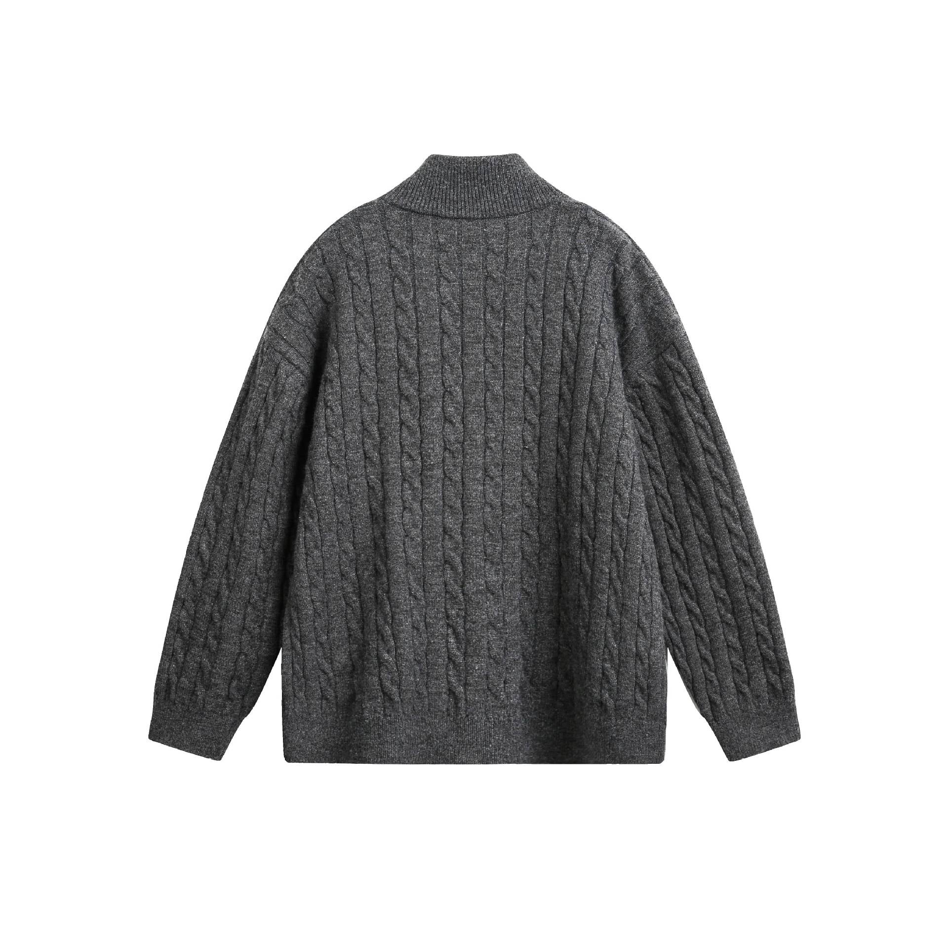 Unisex chunky knit pullover with cable pattern, high stand-up collar and two-way zipper Chichicherry