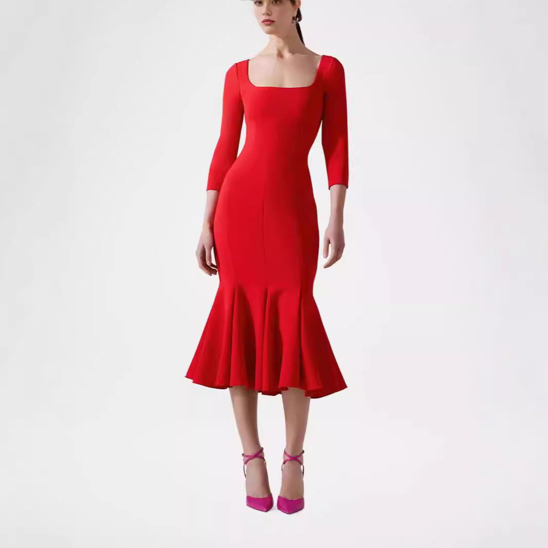 Women's Figure-Hugging Midi Dress with Square Neckline and Mermaid Hem Chichicherry