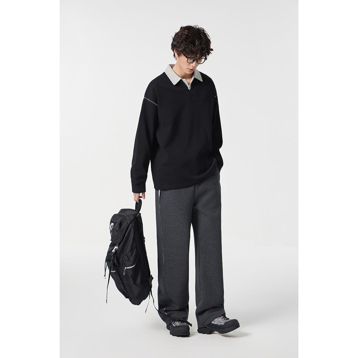 Men's Relaxed Sweatshirt with Polo Collar and Decorative Shoulder Seam Chichicherry