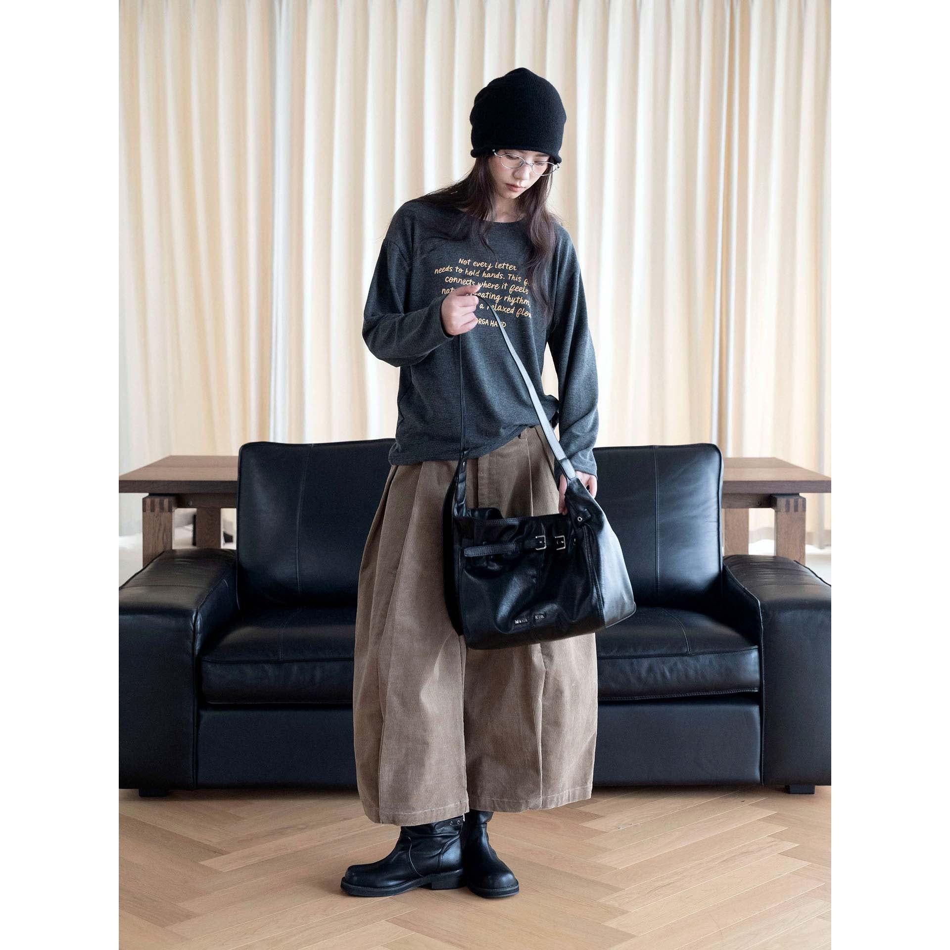 Women's Loose Relax Sweatshirt made of Cotton Blend with Round Neck and Statement Print Chichicherry