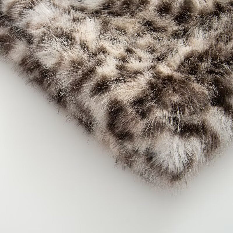Women's Short Cut Faux Fur Jacket with Leopard Print Chichicherry
