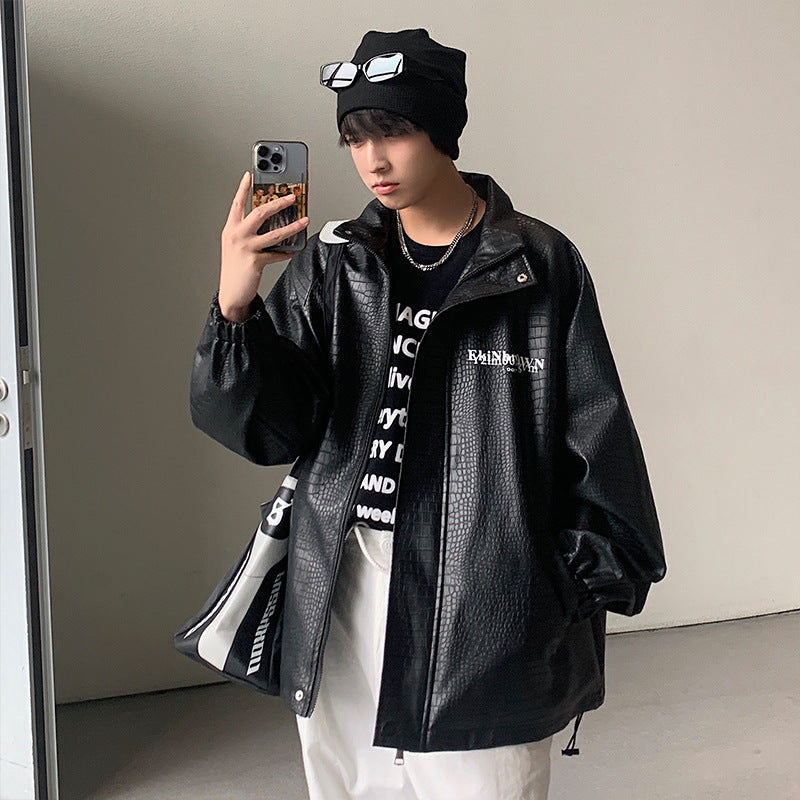 Herren Oversized Kunstlederjacke mit Krokodilprägung und Rückenlogo Chichicherry