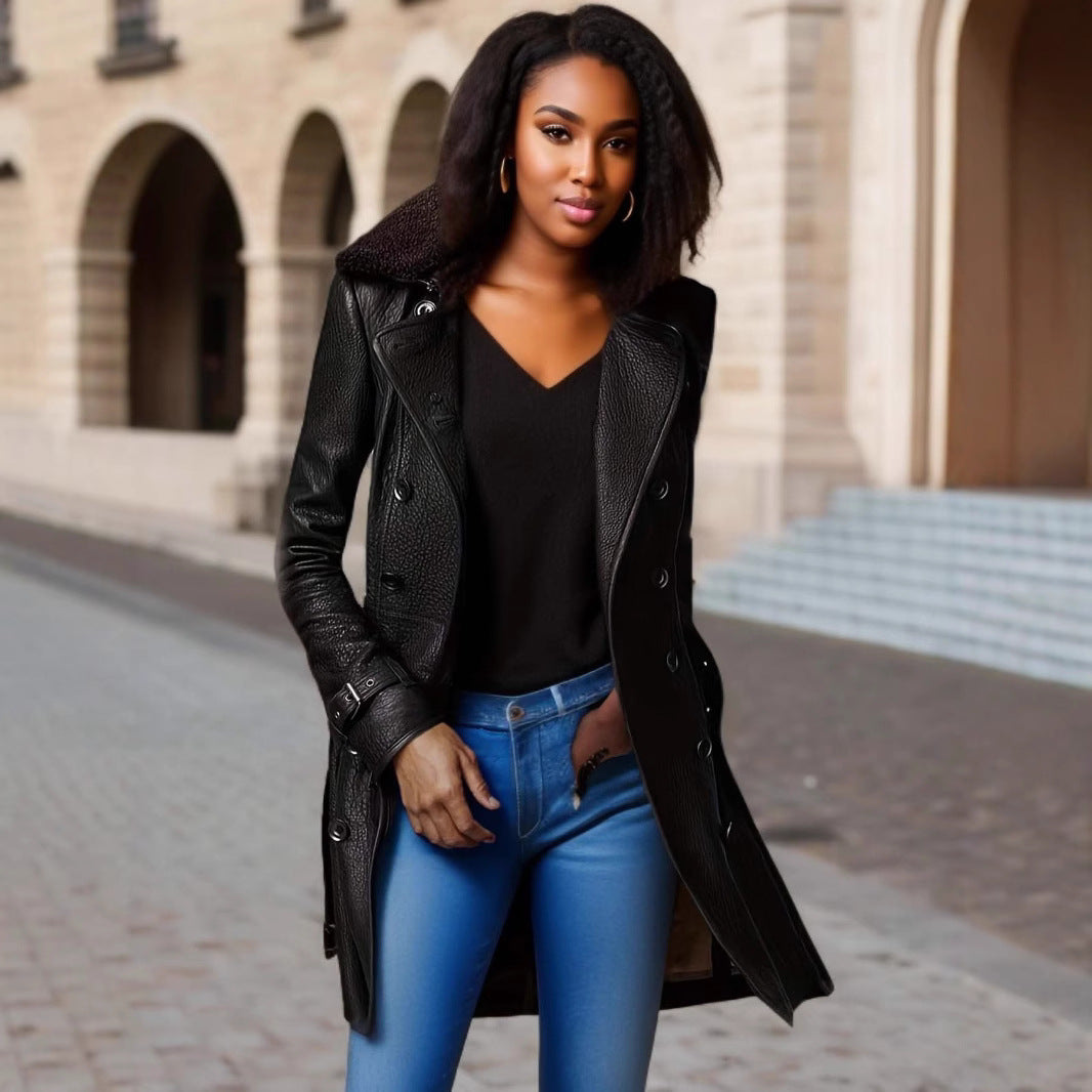 Women's long coat made of nappa leather with contrasting lambskin collar and tailored cut Chichicherry