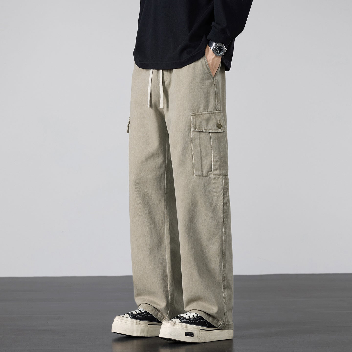 Men's Loose Cargo Pants with Drawstring Waist and Multiple Pockets Chichicherry