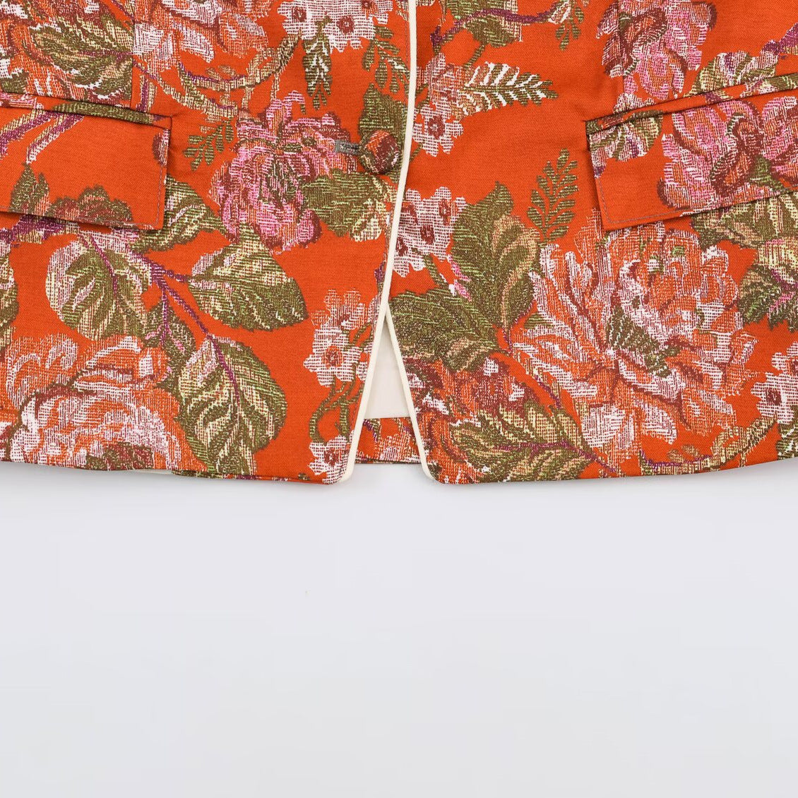 Women's short blazer in brocade jacquard with stand-up collar and piped edge Chichicherry