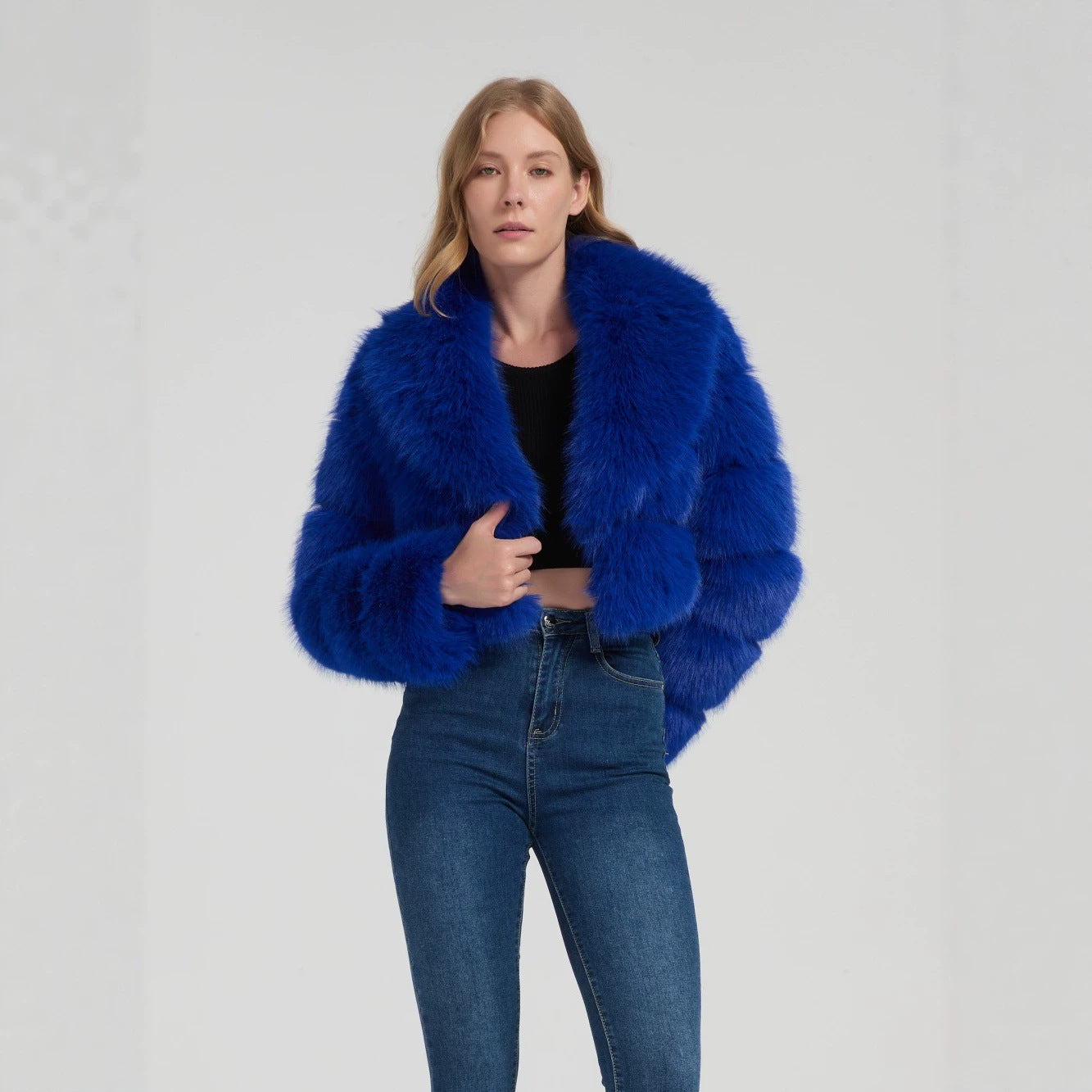 Ladies short-cut faux fur bolero jacket with voluminous shawl collar Chichicherry