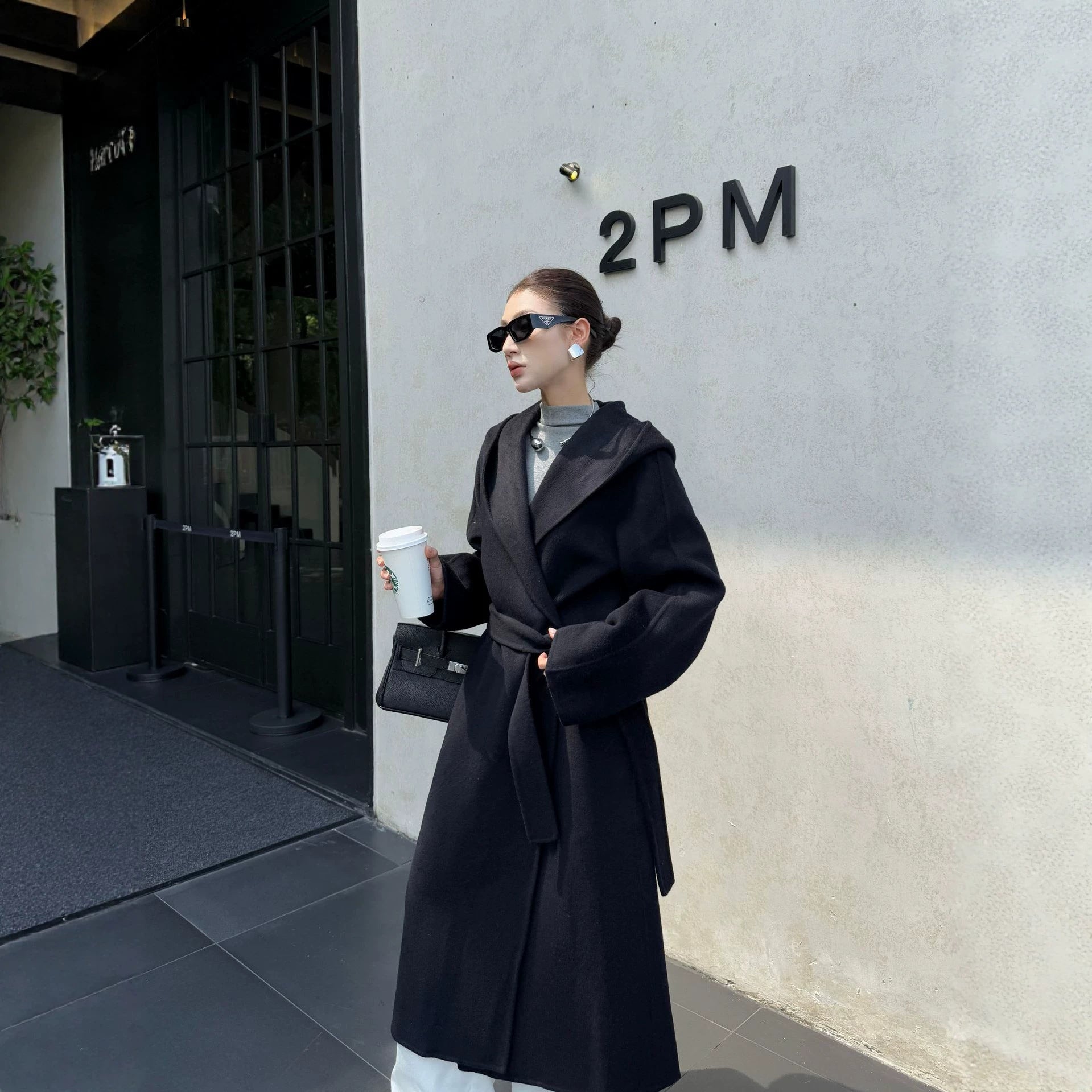 Women Oversize Wool Coat with Shawl Collar and Concealed Button Placket Chichicherry