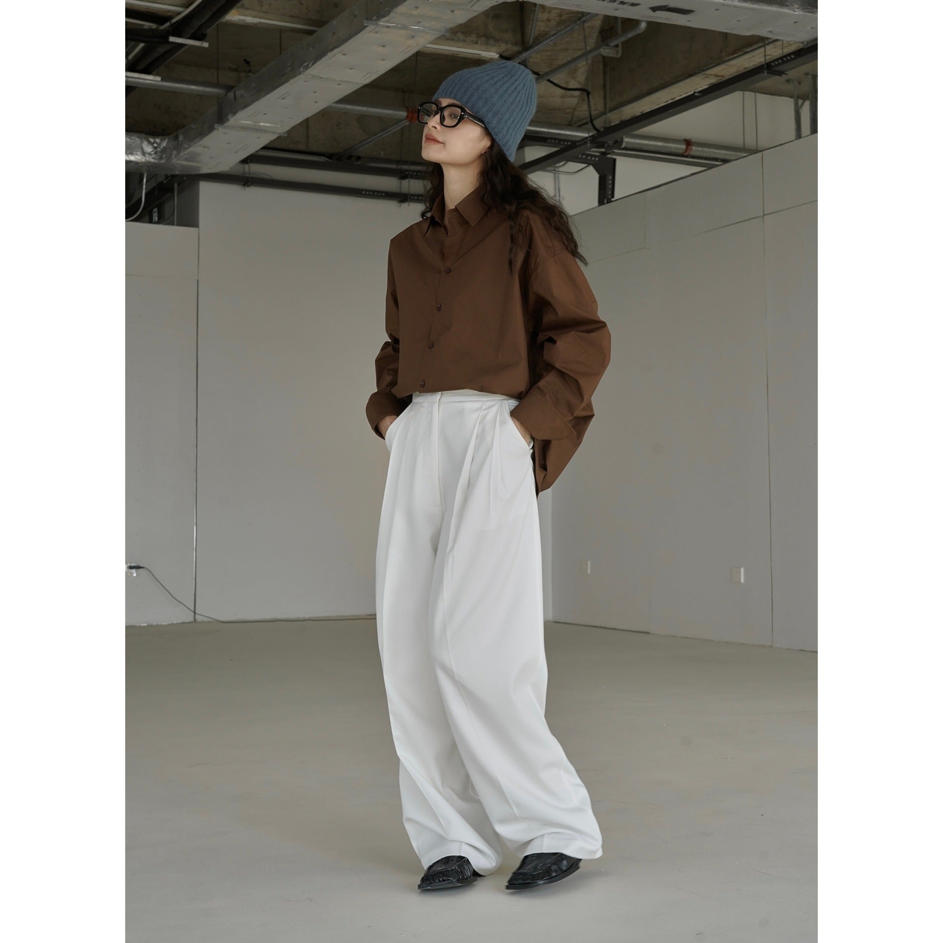 Women Wide High-Waist Tailored Trousers with Concealed Button Placket and Pleats Chichicherry
