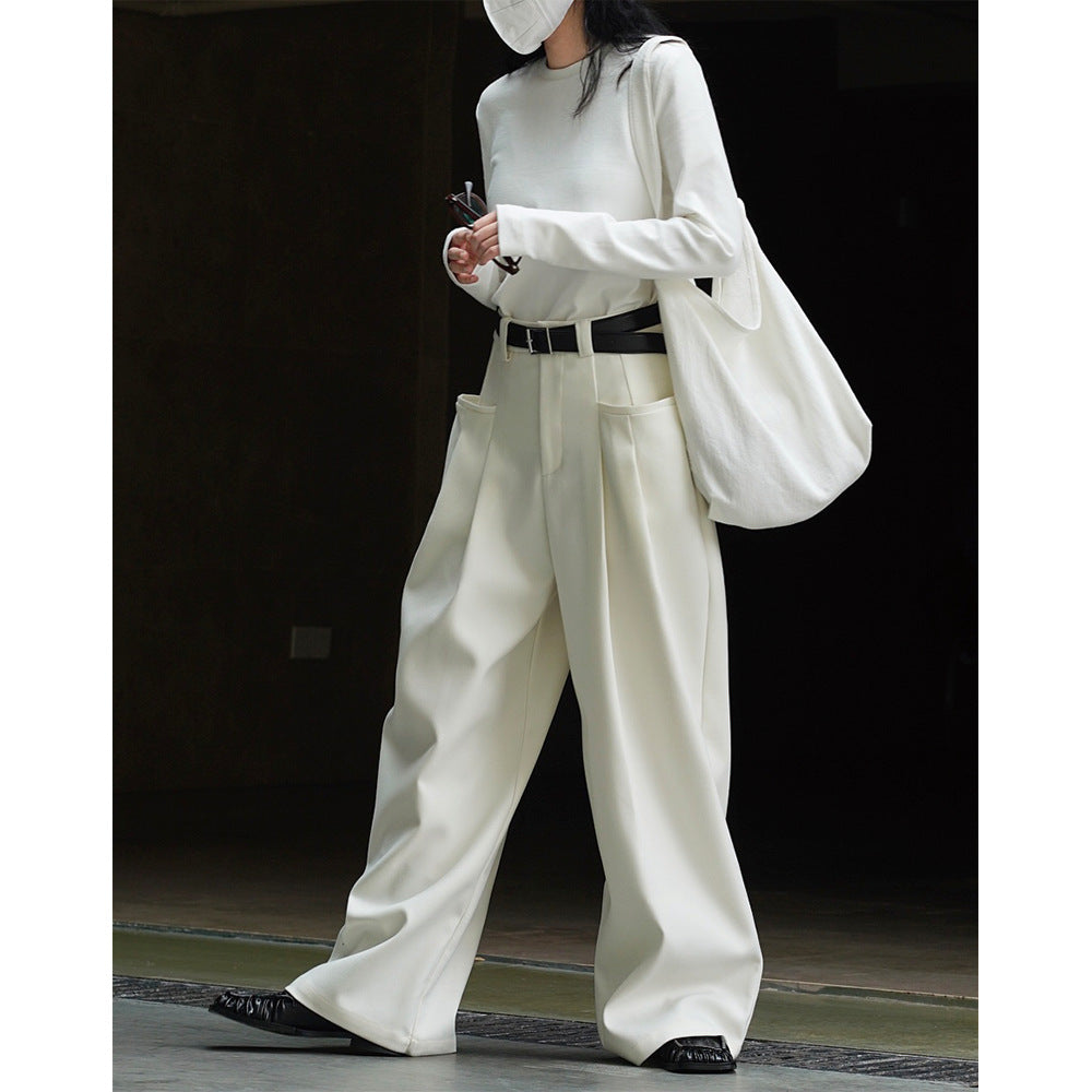 Women High-waisted Pleated Trousers with Voluminous Balloon Silhouette and Side Pockets Chichicherry