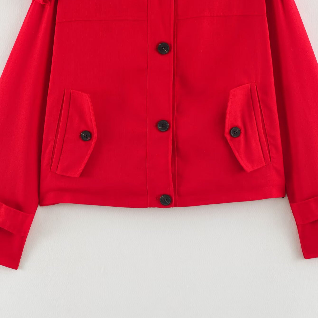 Women's short utility-style jacket with stand-up collar and shoulder patches Chichicherry