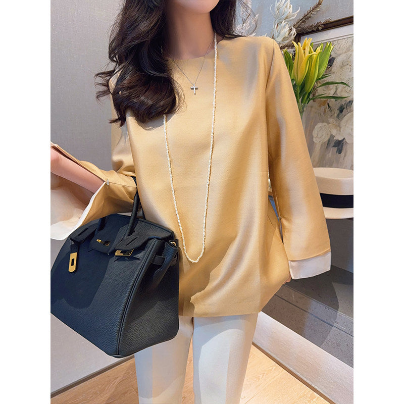 Women Elegant blouse made of high-quality fabric with exclusive cut Chichicherry