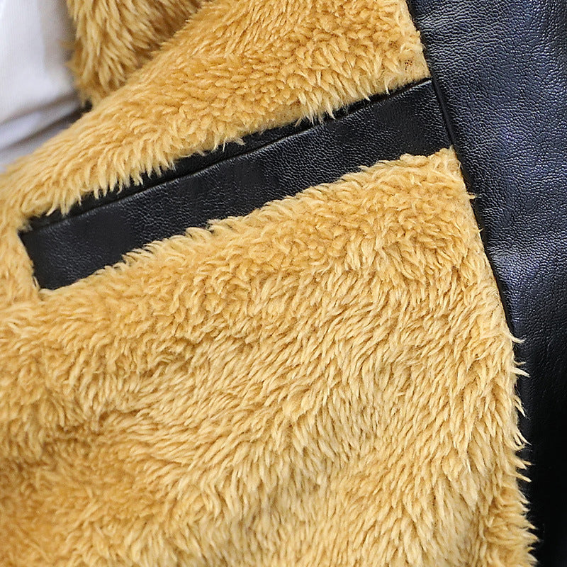 Men's leather-look zip jacket with warming teddy lining and minimal seam design Chichicherry
