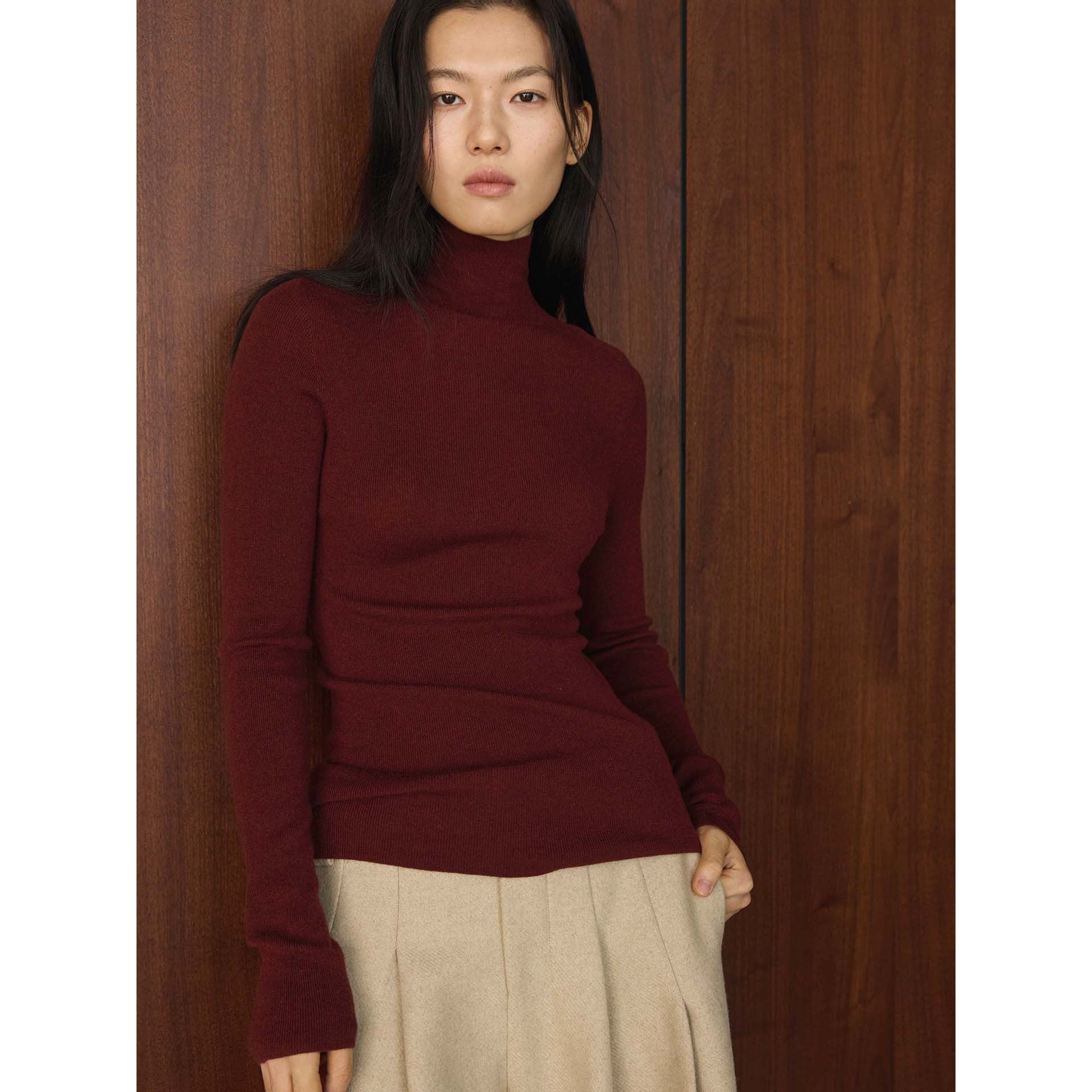 Women's Slim-Fit Turtleneck Sweater Made of Merino Mix Fine Knit Chichicherry
