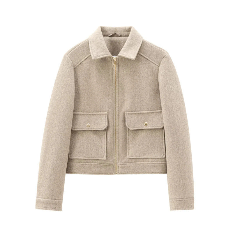 Women's short jacket in velour look with flap patch pockets and full-length zipper Chichicherry