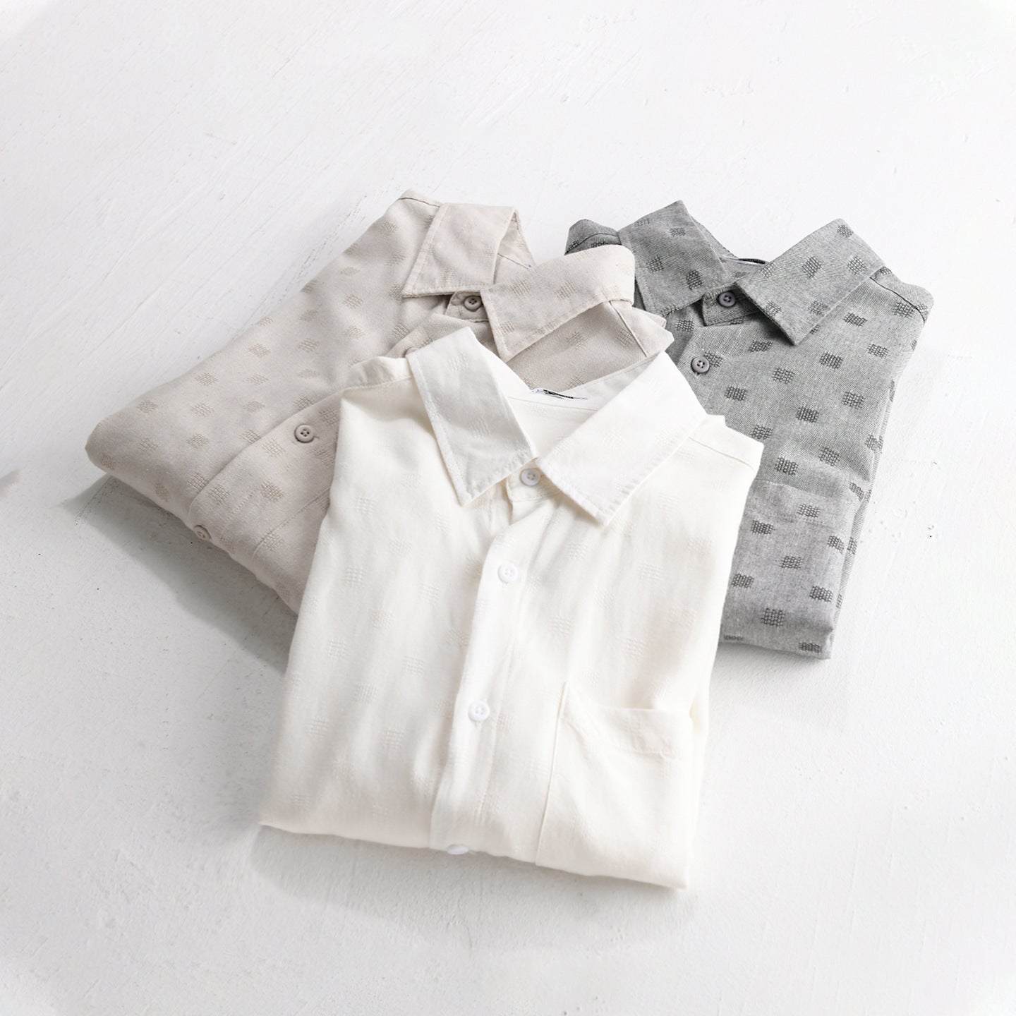 Men's Lightweight Structured Shirt with Chest Pocket and Relaxed Fit Chichicherry