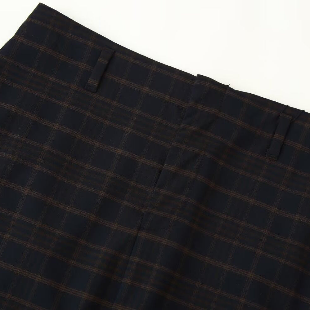 Women's high-waisted pencil skirt with center pleat and belt loops Chichicherry