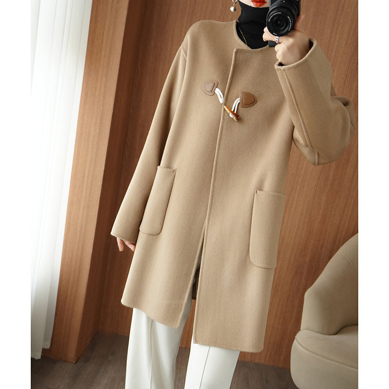 Women Mid-length wool blend coat with button closures, boxy silhouette and patch pockets Chichicherry