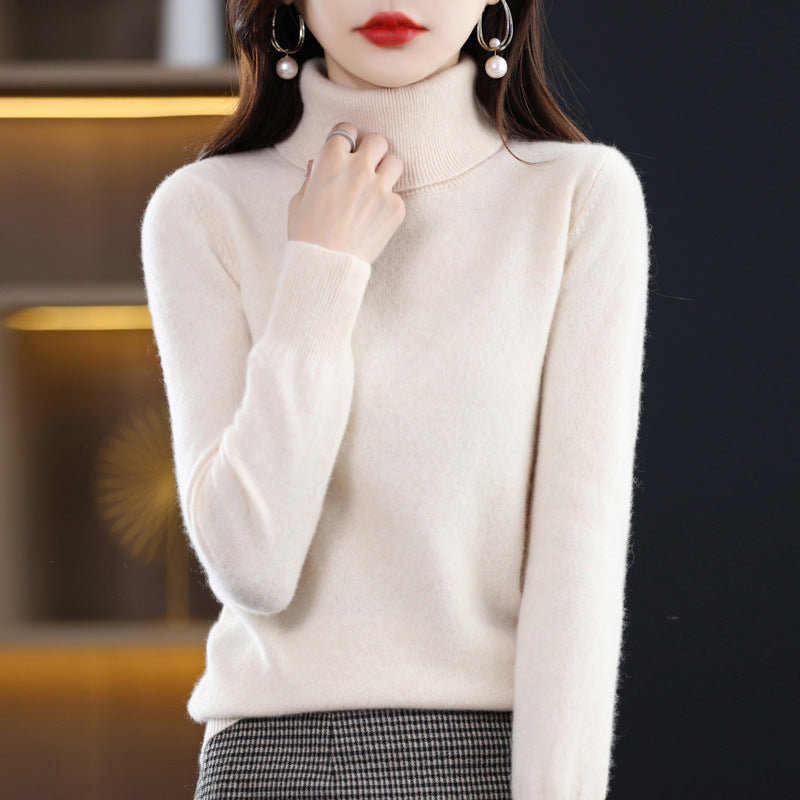 Women's slim fit turtleneck sweater made of cashmere-like fine knit with soft pile Chichicherry