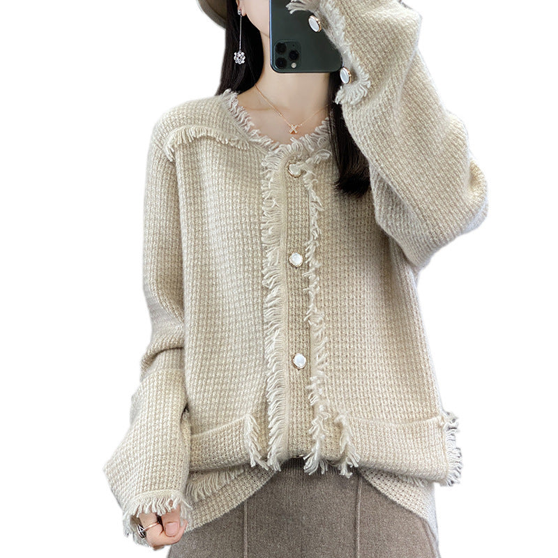 Women's knitted cardigan with fringe trim, mother-of-pearl button placket and patch pockets Chichicherry