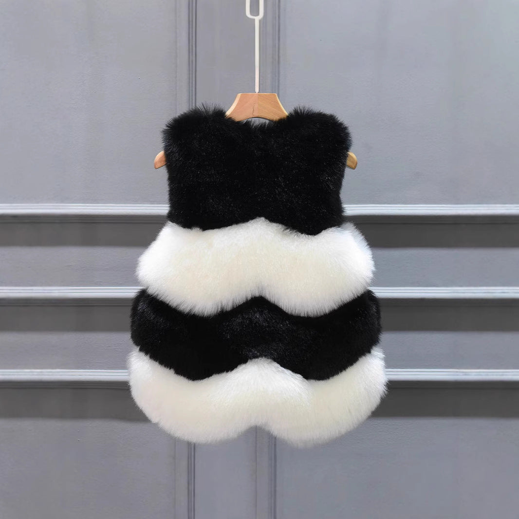 Women Cropped Faux Fur Vest with Layered Volume Panels Chichicherry