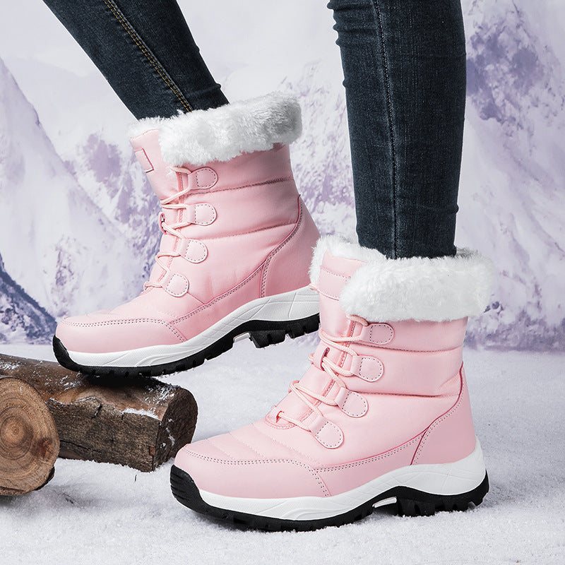 Women's thermo winter boots with cozy faux fur collar, water-repellent layer and non-slip tread sole Chichicherry