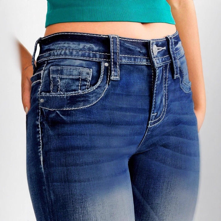 Women's cropped jeans with turn-up, mid-rise waist and used wash Chichicherry