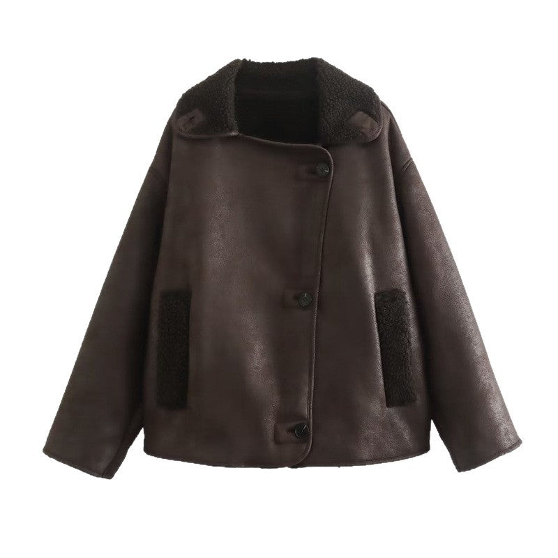 Women's short jacket in oversized shearling look with lapel collar and pockets Chichicherry
