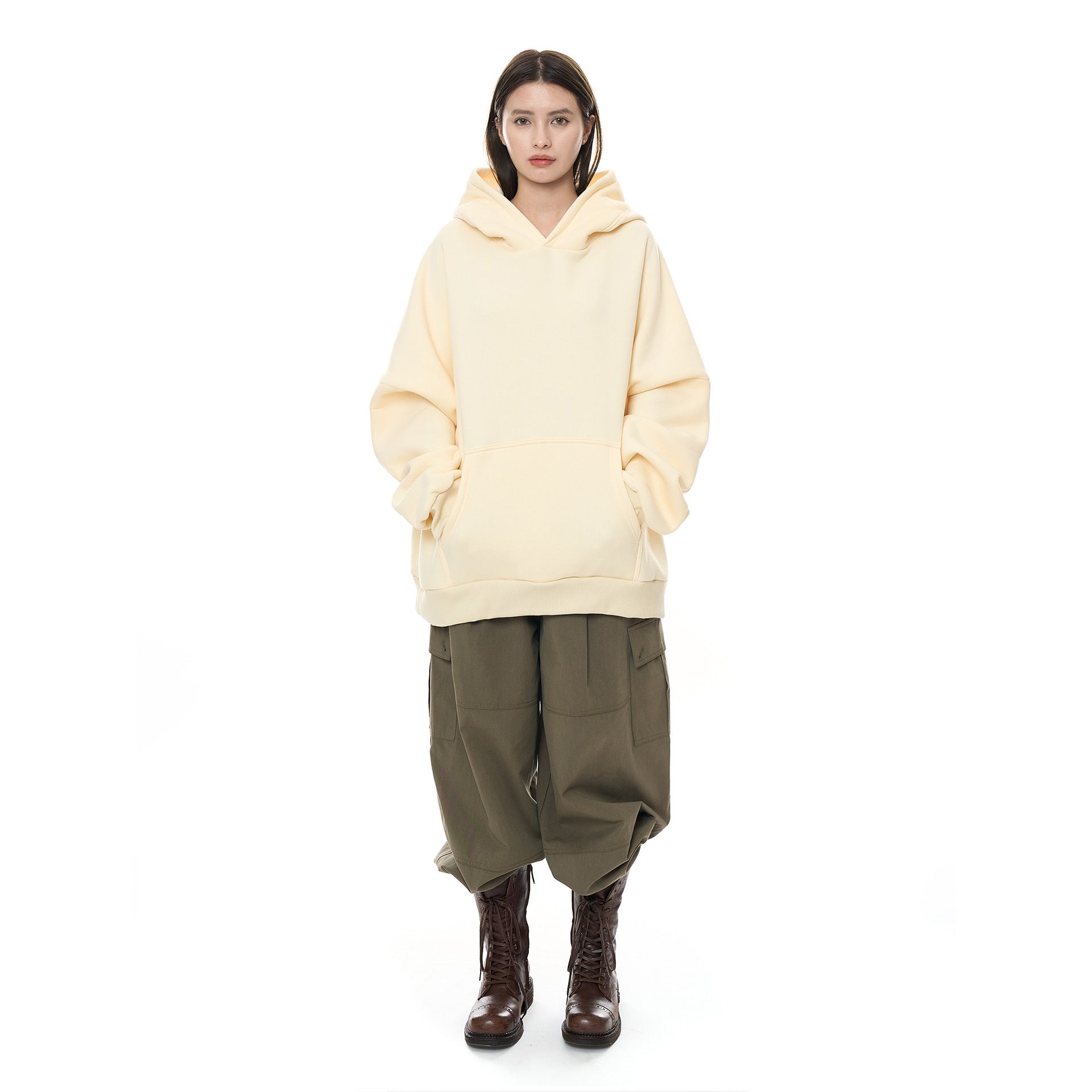 Women's Oversize Hoodie made of heavy cotton fleece with kangaroo pocket Chichicherry