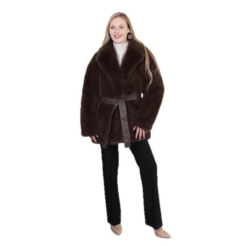 Ladies short coat made of dense high-pile with leather tie belt and wide shawl collar Chichicherry