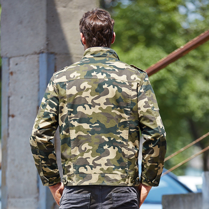 Men's camouflage field jacket in military utility style with epaulettes, multiple pockets, and zipper Chichicherry