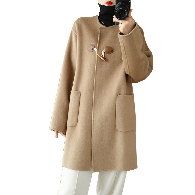 Women Mid-length wool blend coat with button closures, boxy silhouette and patch pockets Chichicherry
