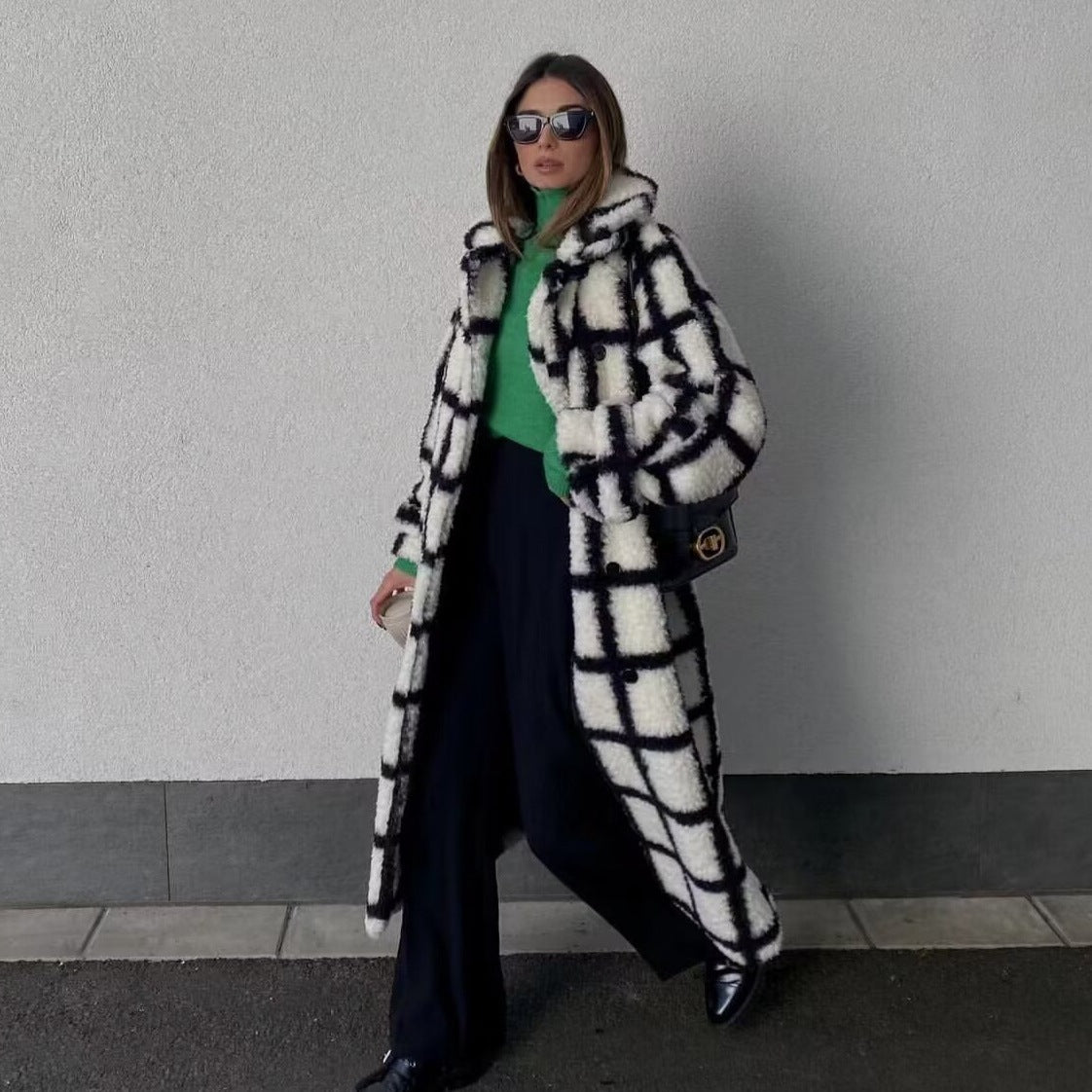 Ladies Long Checkered Teddy Coat with Revers Collar and Flap Pockets Chichicherry