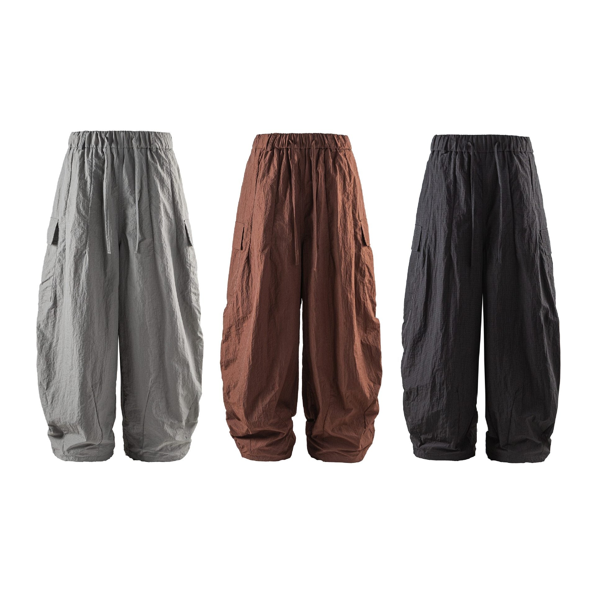 Men's Lightweight Crinkle-Effect Cargo Jogging Pants with Elastic Waistband and Drawstring Chichicherry