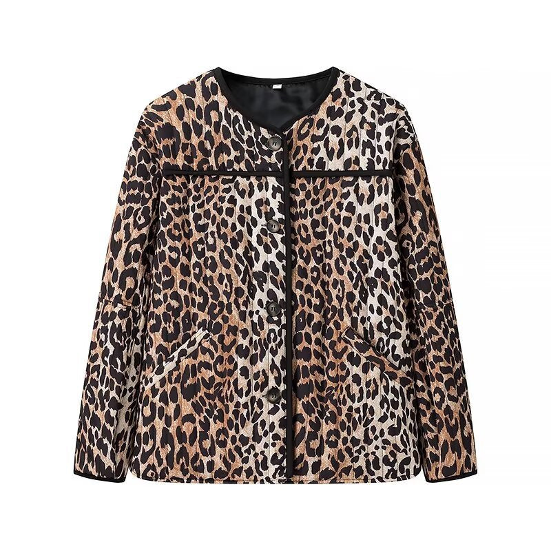 Women’s short jacket with all-over leopard print, round neckline and contrasting piping Chichicherry