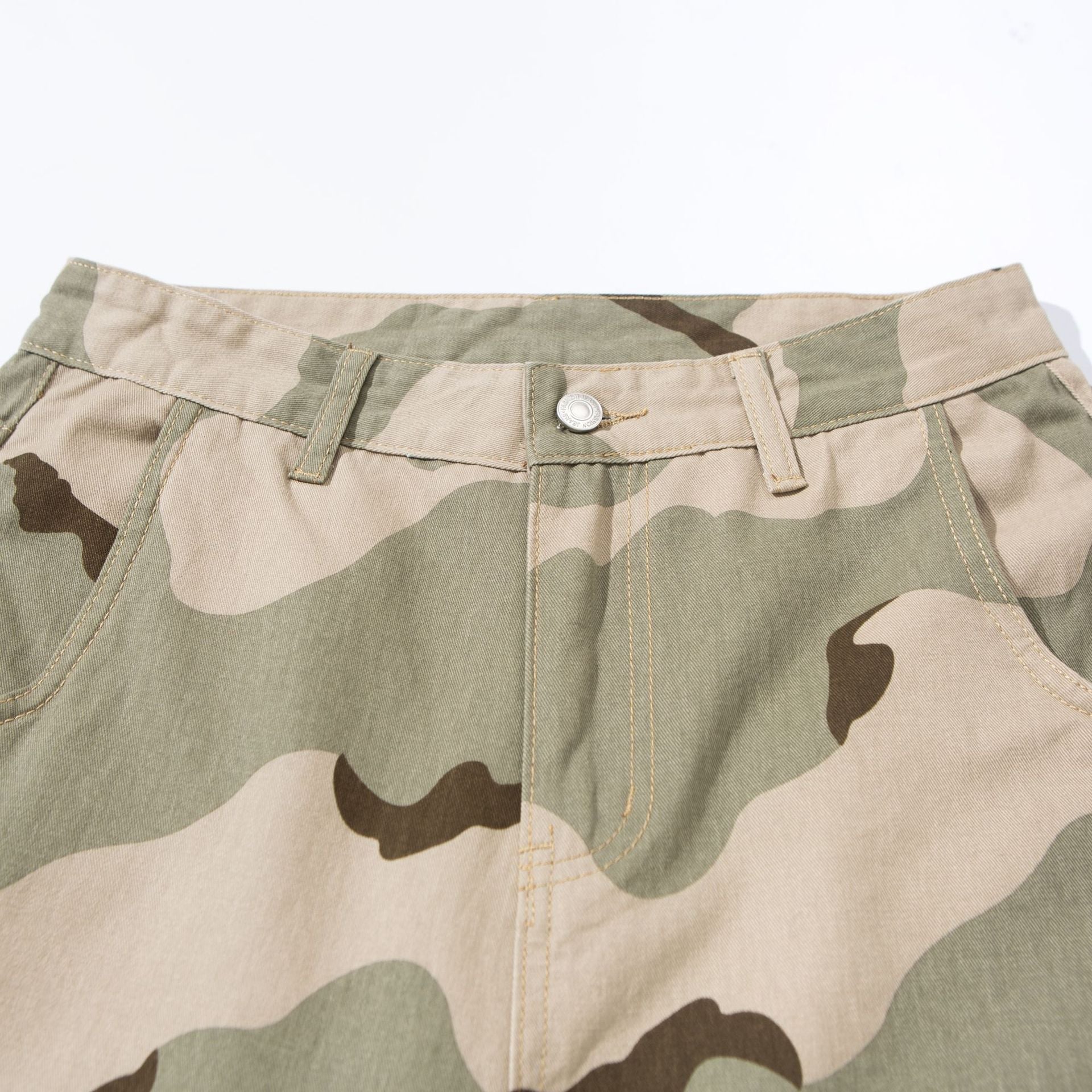Women's Wide Cropped Cargo Pants in Camouflage Utility Look Chichicherry