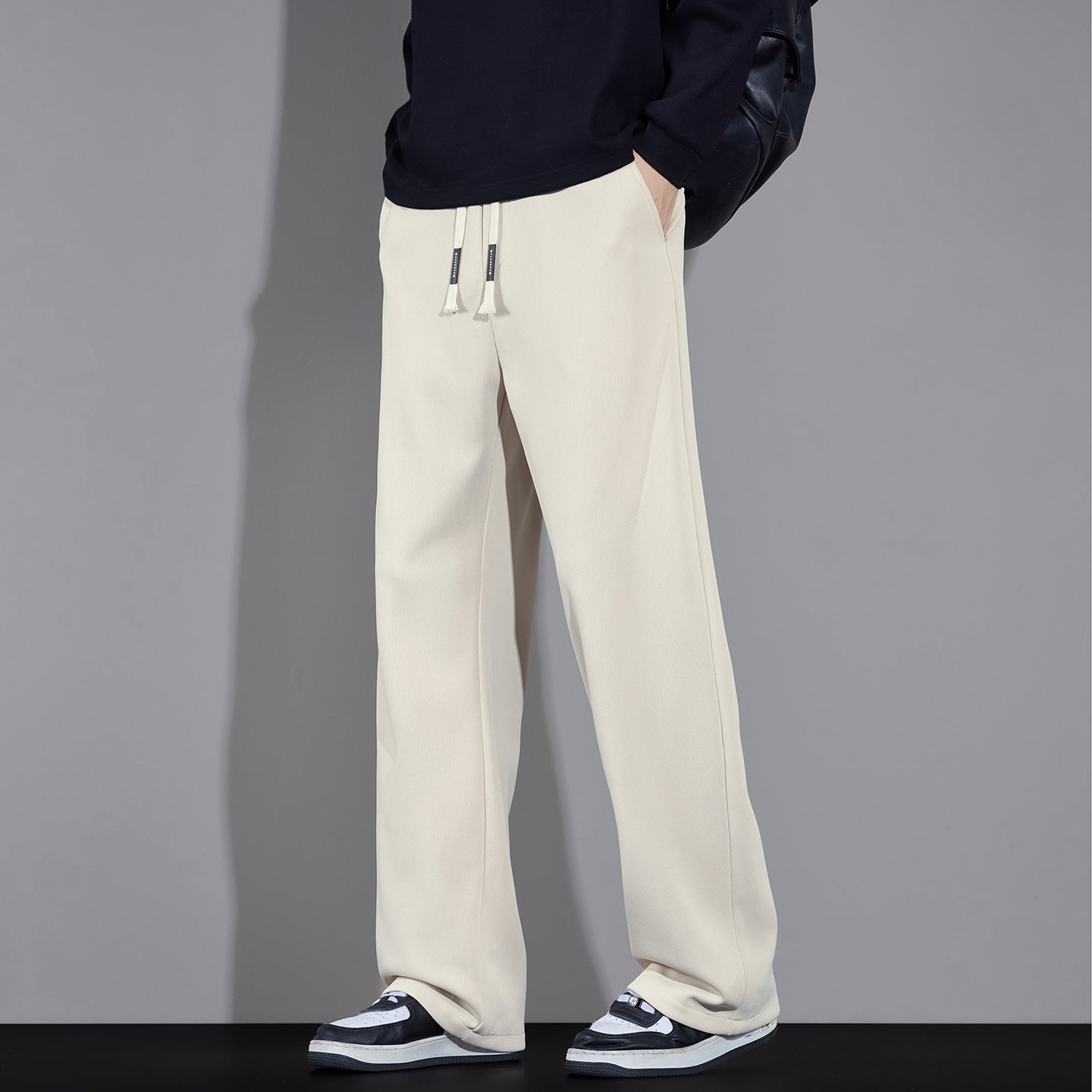 Men's Wide Relaxed Jogging Pants with Drawstring and Straight Leg Chichicherry