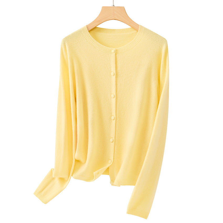 Women Fine Round Neck Cardigan with Button Placket and Light Fleece Chichicherry