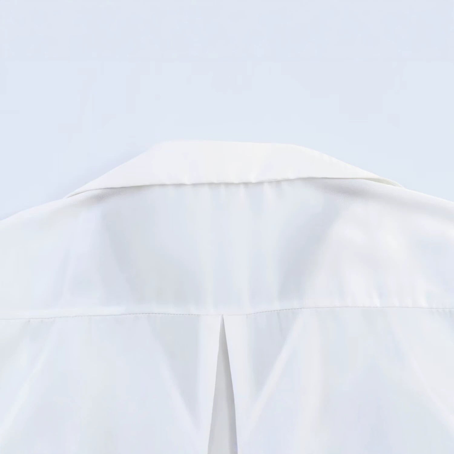 Women's Silky Oversized Blouse with Lace Insert and Shirt Collar Chichicherry