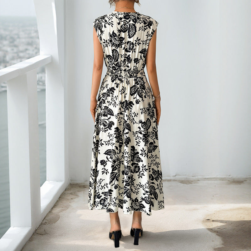 Women's Flowing Midi Dress with V-Neck, Gathered Waist and Jacquard Structure Chichicherry