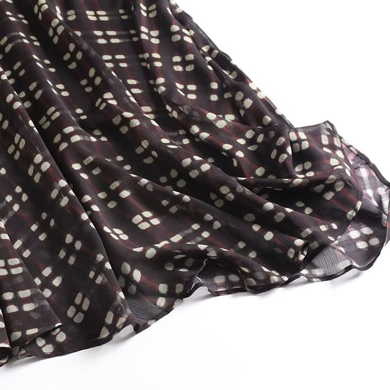 Women's flowing maxi skirt made of chiffon with geometric all-over print and high waist Chichicherry
