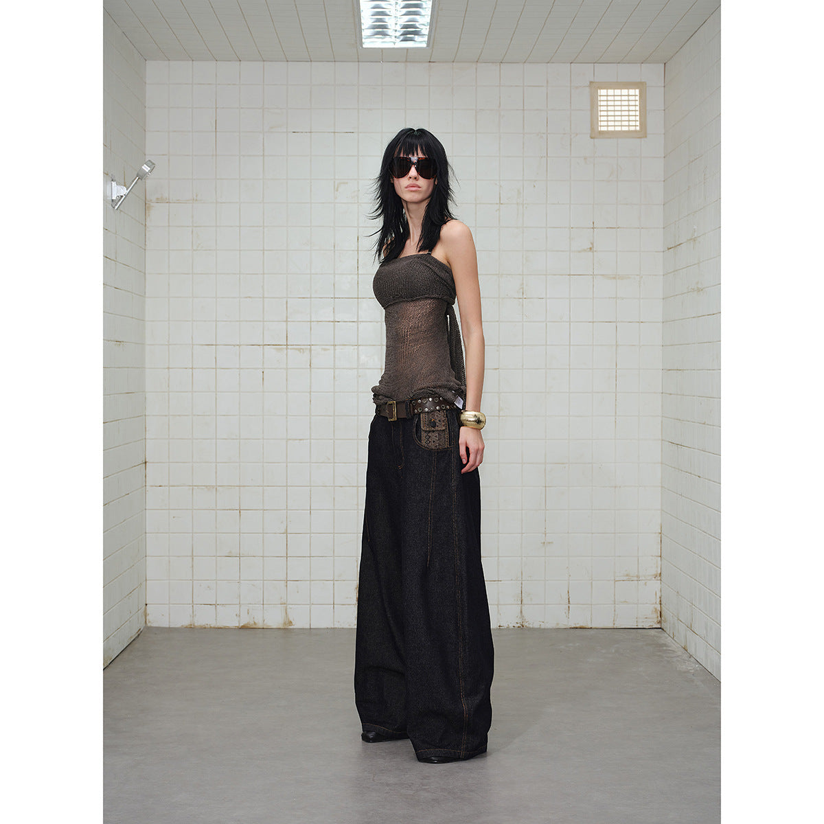Women High-Waisted Culotte Jeans in Balloon Cut with Decorative Flap Pocket Chichicherry
