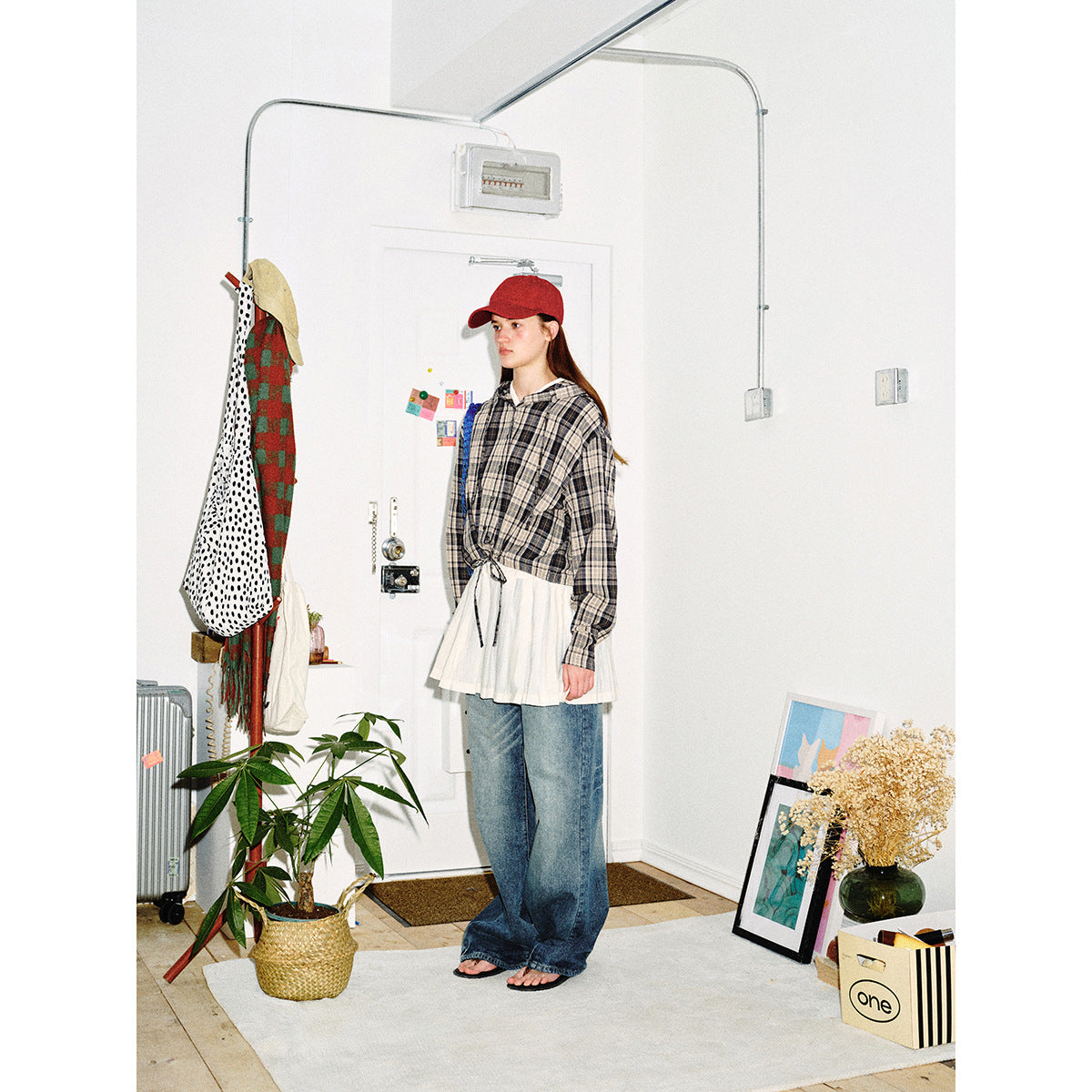 Ladies short-cut hooded shirt jacket in checkered look with drawstring hem Chichicherry