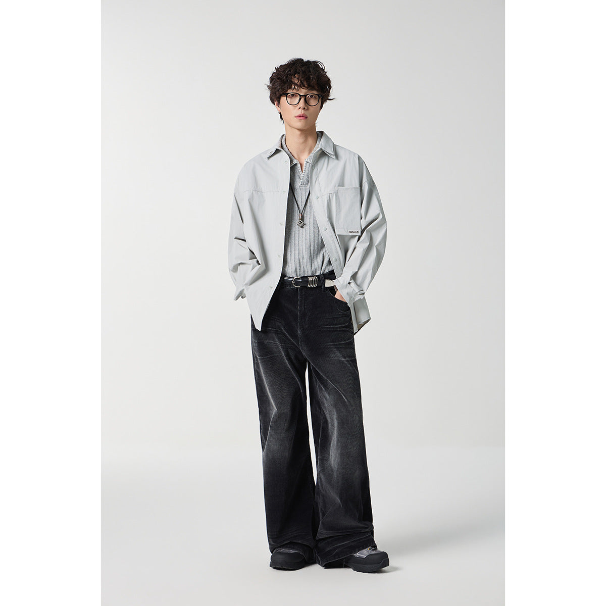 Unisex Oversize Shirt with technical material, breast flap and rounded hem Chichicherry
