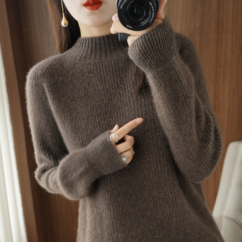 Women's short high collar sweater made of fine fine-knit with cashmere-like softness and raglan sleeves Chichicherry