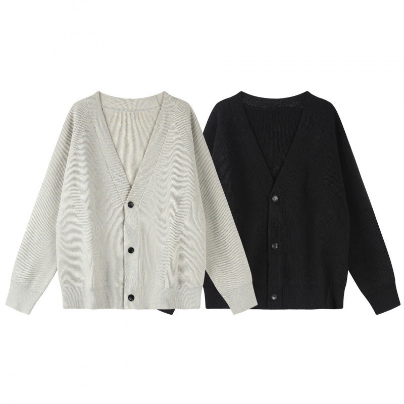 Unisex Boxy-Bulky-Knit-Cardigan with V-Neck, Button Placket and Raglan Sleeves Chichicherry