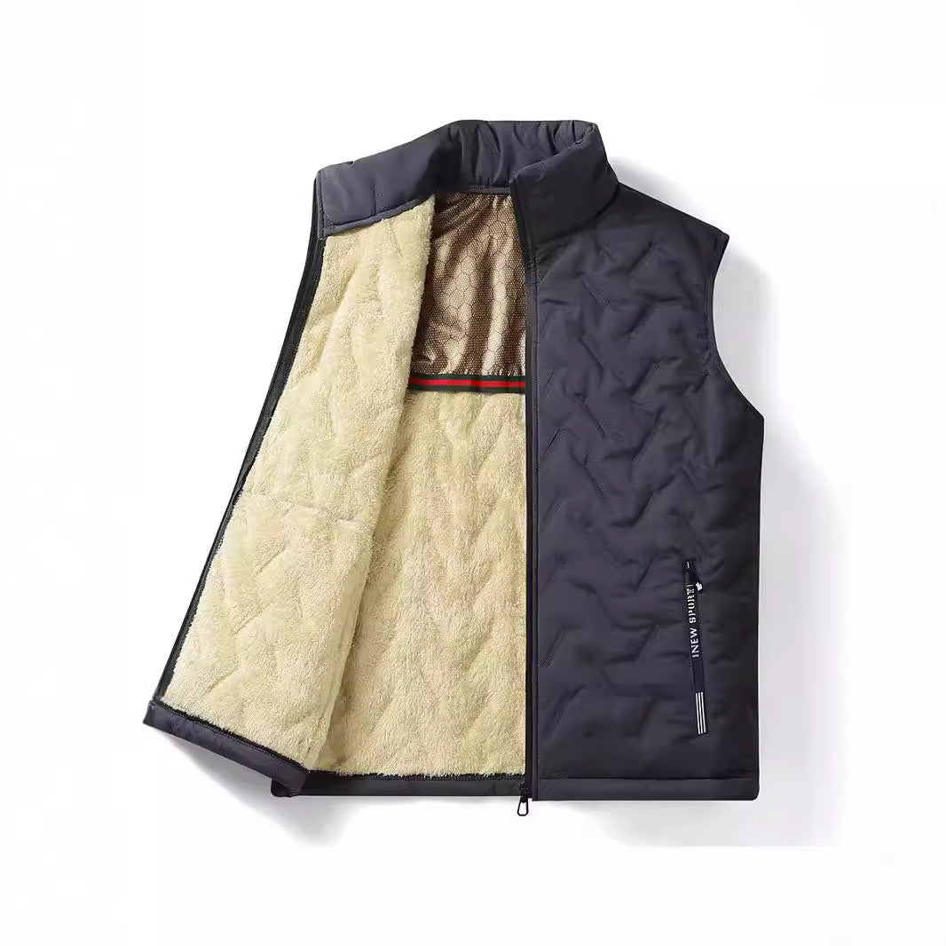 Men's thermo quilted vest with soft Sherpa inner lining, high closing stand-up collar and concealed zipper pockets Chichicherry