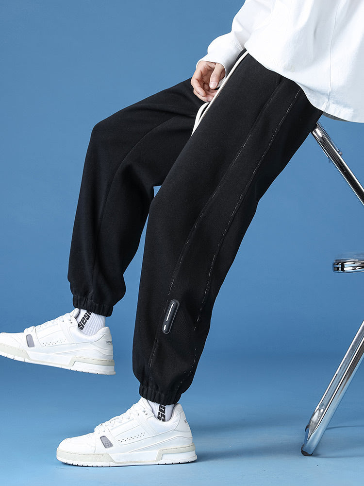 Unisex casual leisure jogging pants made of cotton blend with elastic waistband and cuffs Chichicherry