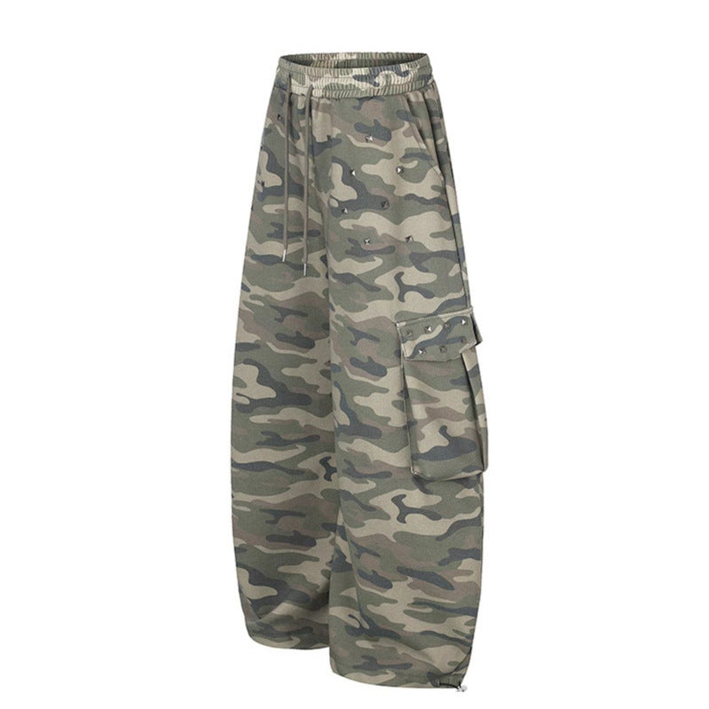 Women's Wide Cargo Pants in Camouflage Design with Elastic Waistband and Large Pockets Chichicherry
