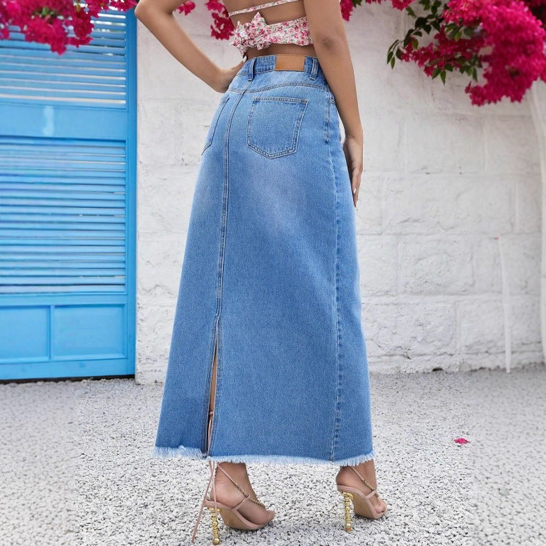 Ladies high-waisted denim maxi skirt with straight cut, decorative seams and raw fringe hem Chichicherry