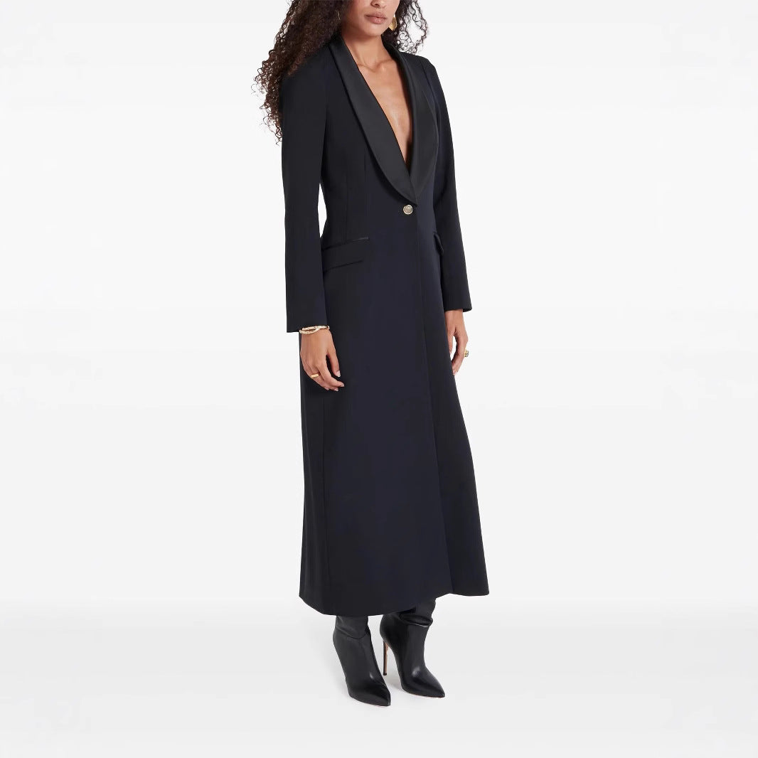 Women's max dress in tuxedo blazer style with shawl collar and single-button closure Chichicherry